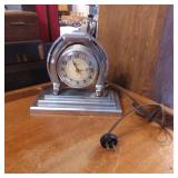 Electric Horseshoe-Style Desk Clock in Chrome Fini