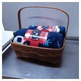 Wooden Basket with Handle and Two Fleece Throw Bla