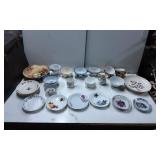 Decorative Porcelain Tableware With Floral and Bir