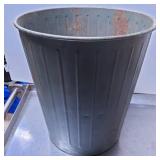 Metal Trash Can with Vertical Ribbing, 12-Inch Dia