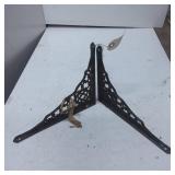 Decorative Cast Iron Shelf Brackets with Ornate De