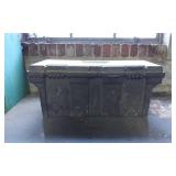 Rubbermaid Heavy-Duty Plastic Storage Toolbox