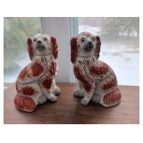 9 1/2-Inch Ceramic Staffordshire-Style Spaniel Fig