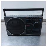 Magnavox Portable AM/FM Radio with Handle