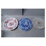Three Decorative Plates: Copeland Spode, Spode Blu