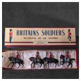 Britains Soldiers Mounted Figurines, Approximately