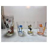 4 Looney Tunes Glasses Featuring Sylvester, Tweety