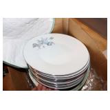 Hutschenreuther China Set