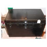 Trunk with Insert
