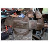 Columbia bench vise