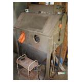 Sand blasting cabinet