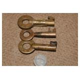 Railroad lock keys