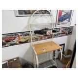 Wire shelves