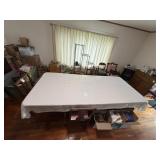 Dining Room Table & Chairs