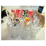 Vintage Looney Tunes, Peanuts, Coke, & 7Up Glasses