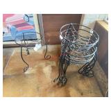 LOT - (6) METAL PLANT STANDS - LIKE NEW