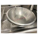 LOT - LARGE S/S MIXING BOWLS