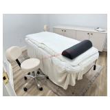 LOT - SPA ROOM CONTENTS