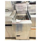 PITCO 75# GAS FRYER ON WHEELS