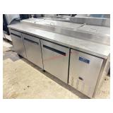 NICE!  ARCTIC AIR 94' PIZZA PREP COOLER