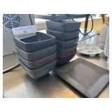 LOT - DARK PLATES & BOWLS