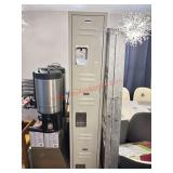 EMPLOYEE LOCKERS - SINGLE TOWER