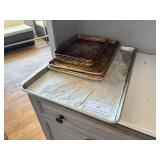 LOT - ALUMINUM BAKING PANS - 3 SIZES