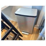 KOHLER S/S TRASH CAN - WORKING