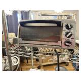 SMALL TOASTER OVEN
