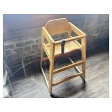 WOODEN HIGH CHAIR - OAK