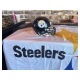 STEELS HELMET & FLAG