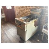 FRYMASTER 100# FRYER - LP GAS