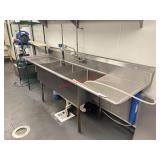 3 COMPARTMENT SINK W/ SPRAYER