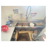 3 COMPARTMENT S/S SINK W/ SPRAYER