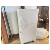 UPRIGHT FREEZER - WORKING