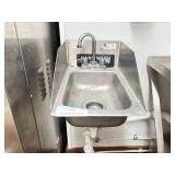 S/S HAND SINK W/ SIDE SPLASHES