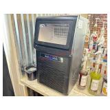 VEVOR - SMALL ICE MAKER - WORKING!