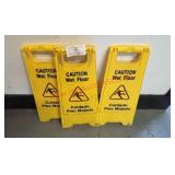 LOT - 3 CAUTION SIGNS