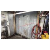 WALK IN FREEZER - 8 X 8 W/ FLOOR