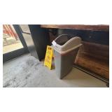 LOT - SLIM JIM CAN W/ CAUTION SIGN