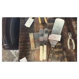 LOT - KITCHEN SPATULAS/SPREADERS