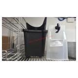 PLASTIC DRINK DISPENSER W/ BASE