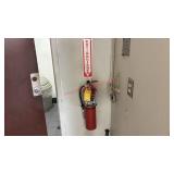 FIRE EXTINGUISHER W/ SIGN - OFFICE