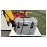 LIKE NEW - 'OZARK TRAIL' HEAVY DUTY COOLER