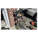 PORTABLE WORK BENCH W/ BUNGEE CORDS