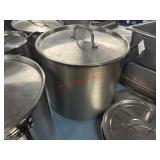 24 QT S/S STOCK POT W/ LID