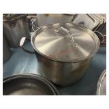 NICE!  24 QT S/S STOCK POT W/ LID