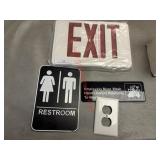 LOT - PLASTIC SIGNS