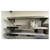 Contents of Kitchen Shelves : Food Containers