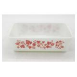 Vintage 50's Gooseberry PYREX Dish